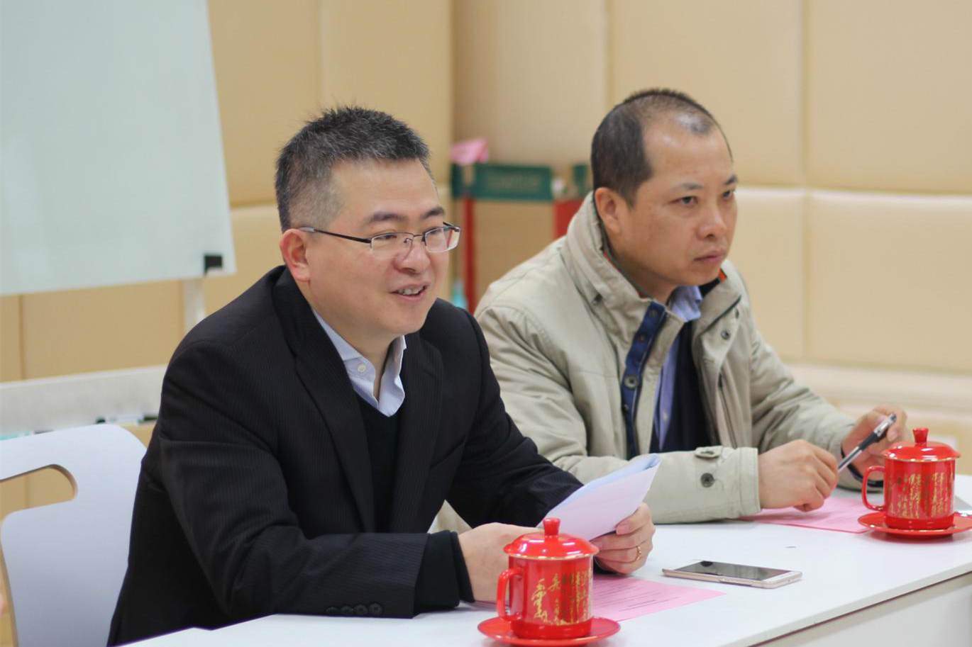 会计学院院长靳庆鲁,会计学院副院长曾庆生,校友会名誉会长汤云为